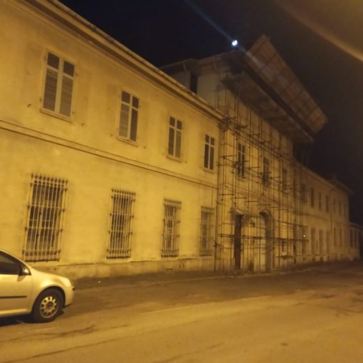 Tentano di dare fuoco all'ex Manifattura, ma vengono sorpresi da un sopralluogo