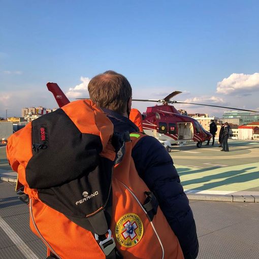 Milano volontari soccorso alpino