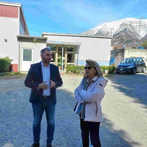 Jacopo Suppo con la sindaca Nadia Brunetto