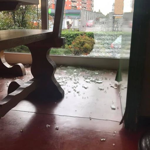 Un ladro colpisce all’Albergian di Pinerolo: sradicate le due casse e il monitor delle telecamere