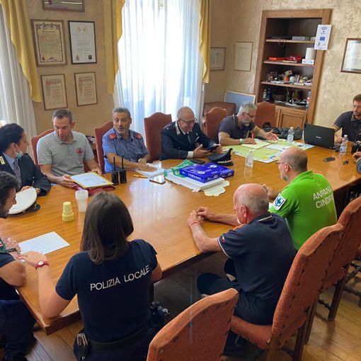 L’unità di comando locale allestita oggi in Comune per le ricerche