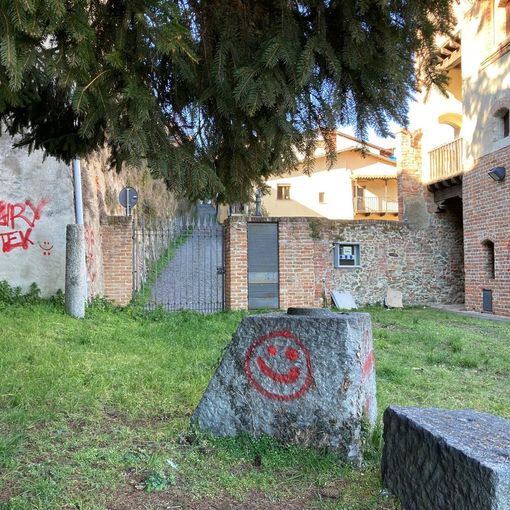 Gli atti vandalici denunciati da Italia Nostra