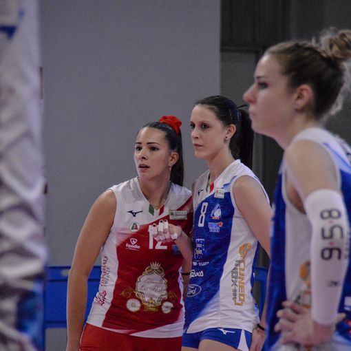Pericati con la maglia biancorossa da libero
