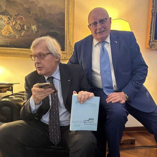 Sgarbi con Mongiello