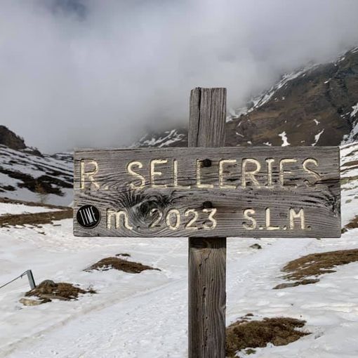 Cartello del Rifugio Selleries