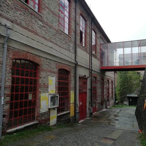 Al Riuso di Torre Pellice un laboratorio per imparare a non gettare più i vecchi abiti