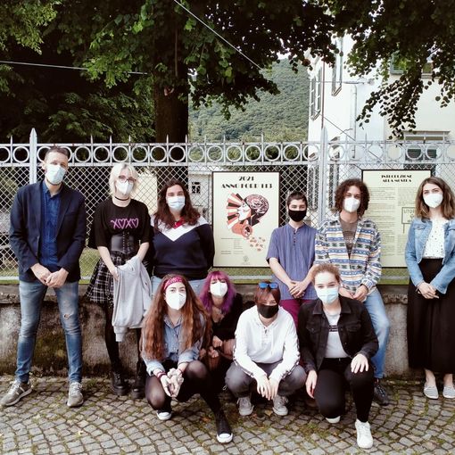 Foto di gruppo mostra anno Ford 113 Torre Pellice