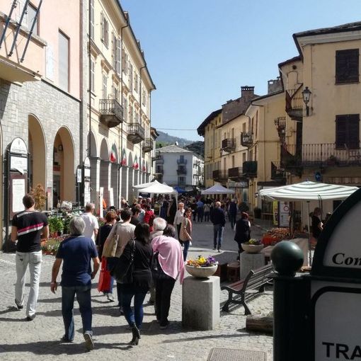 Hobbisti e artigiani s’impadroniscono per due giorni del centro di Torre Pellice