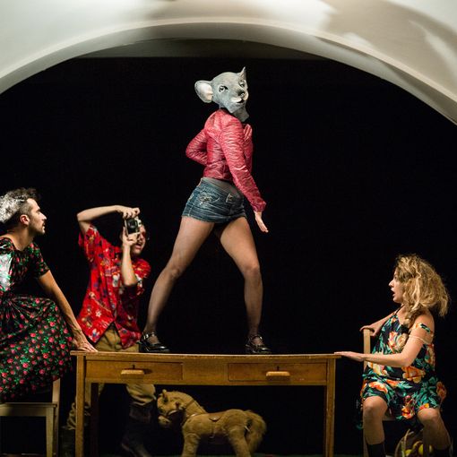 Summer plays, al Carignano arriva &quot;La Segretaria&quot; di Natalia Ginzburg con le musiche dei Perturbazione