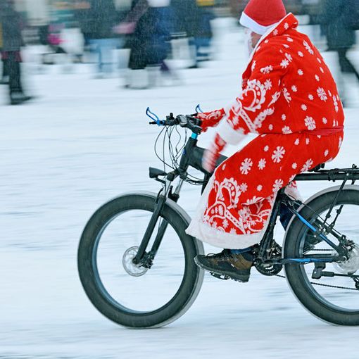 Una e-bike sotto l’albero, l’offerta di Natale per un regalo unico