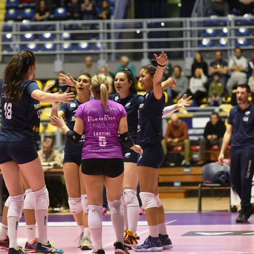 Il Pala Ruffini non tradisce: primi tre punti per Gobbo e compagne nella Pool Promozione