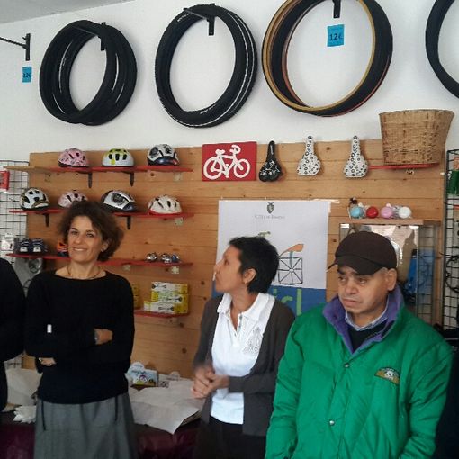 Le bici abbandonate tornano su strada grazie ai ragazzi disabili