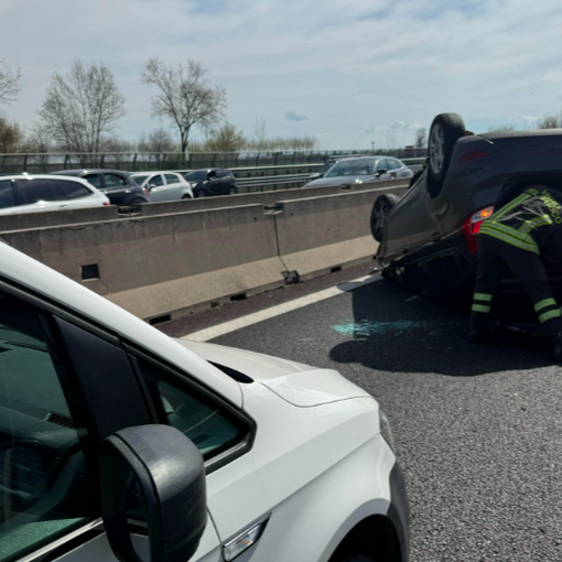 Incidente tra più mezzi in tangenziale: lo scontro tra Allamano e Sito: un ferito, traffico bloccato