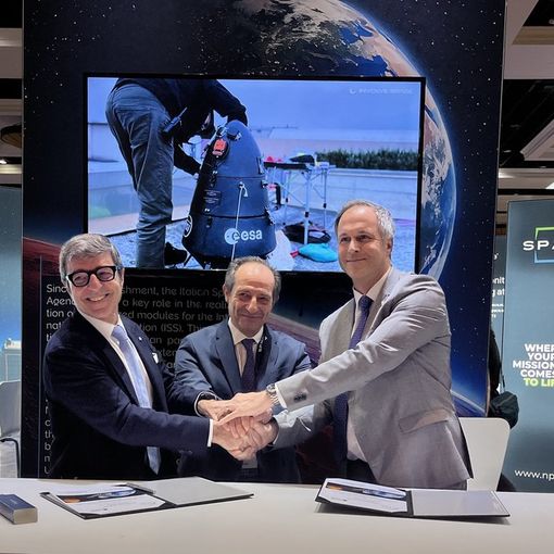 Firma dell'accordo tra Altec ed Esa per i prossimi 5 anni