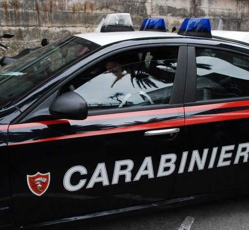 Montanaro, tentato omicidio: giovane donna aggredisce un 71enne che in passato l'aveva sfregiata