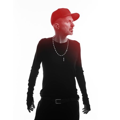 Samuel dei Subsonica testimonial della serata Visionart al One di Torino