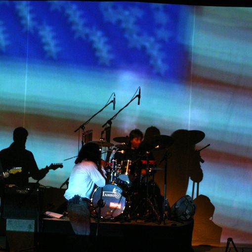 Assemblea Teatro inizia il suo viaggio in musica con l'America di Hendrix e Kerouac