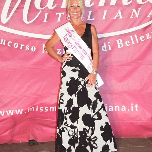 Ad Andora eletta &quot;Miss mamma italiana&quot;: sul podio anche una mamma di Carignano