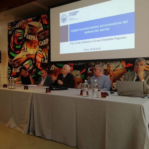 Il turismo ai tempi del digitale: gli agenti di viaggio salgono sulla piattaforma per non affondare