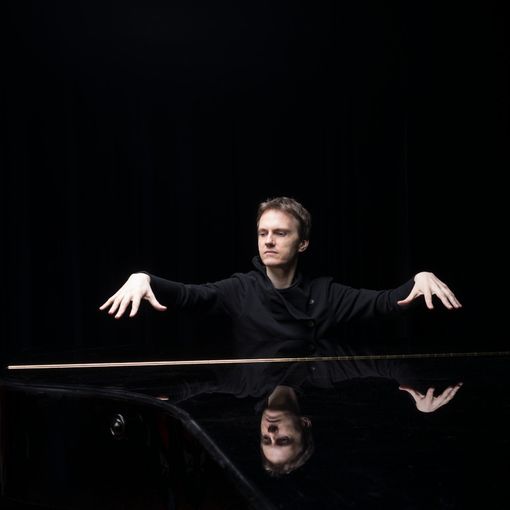 Il pianista Tharaud per la prima volta a Torino per l'Unione Musicale