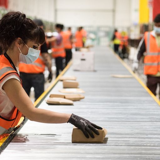 stabilimento Amazon a Grugliasco
