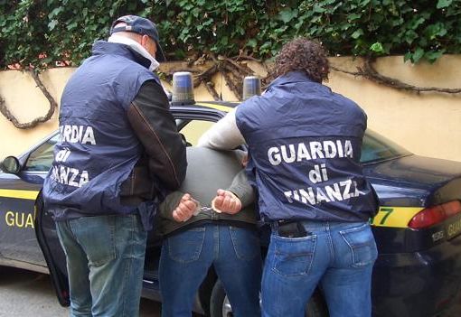 26 arresti della Guardia di Finanza di Torino per truffa ai danni dello stato e riciclaggio
