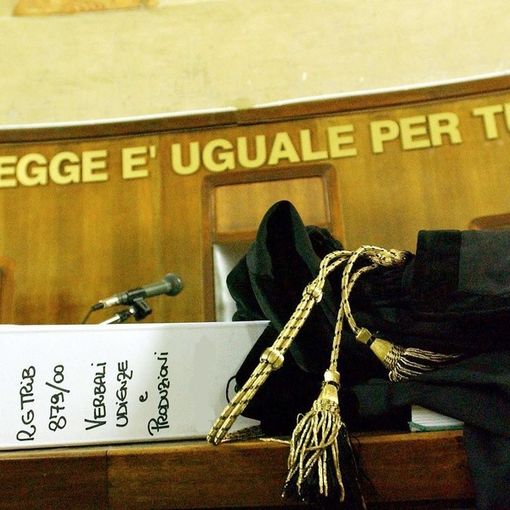 Estorceva denaro ad anziani, rinviato a giudizio a Torino un 35enne catanese