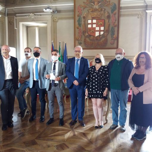 Aunde, dal Chierese una mascherina per le persone non udenti
