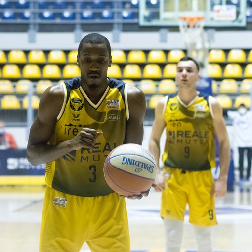 Le immagini della sfida tra Reale Mutua Basket Torino ed Edilnol Biella [FOTO]