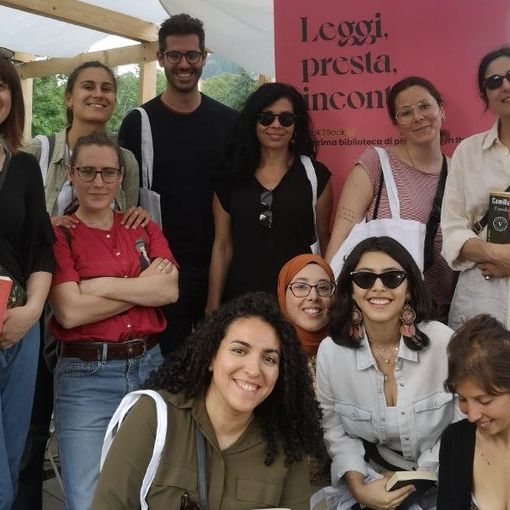 Passeggiata itinerante nei luoghi di aggregazone di Barriera di Milano con Book2Book
