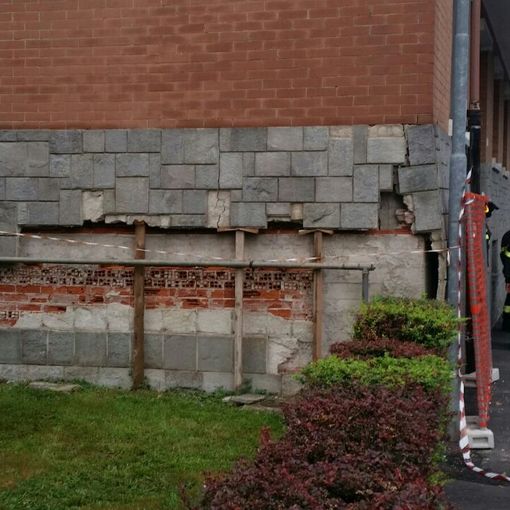 Torino, crolla la facciata di una palazzina a San Salvario: nessun ferito