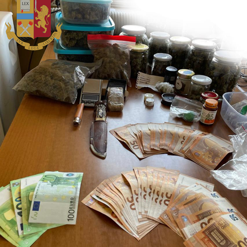Pusher arrestato a Borgo Po: a casa aveva marijuana, hashish, cocaina