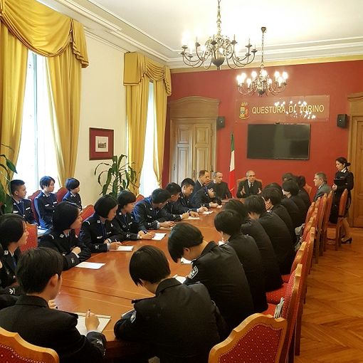 30 cadetti cinesi del Police College Hangzhon in visita in questura