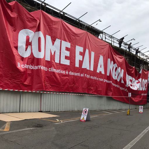 Striscione pro-clima di Chieri