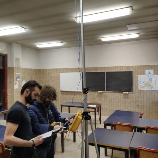 Dopo i controlli sui solai, riapre l'istituto &quot;Copernico-Luxemburg&quot;
