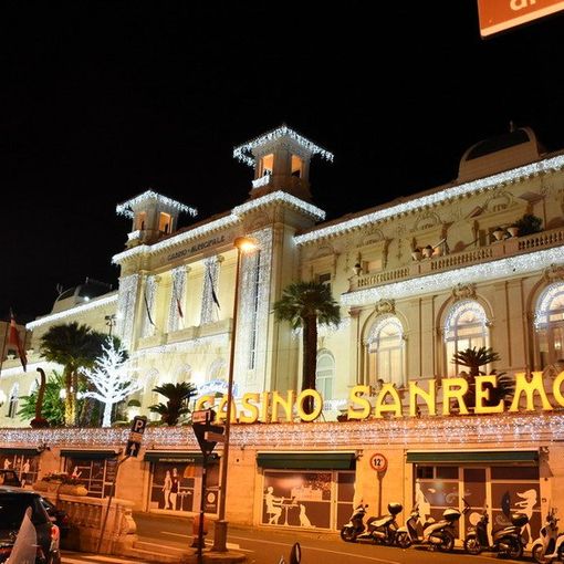 Sanremo: la grande stagione teatrale del Casino di Sanremo prosegue e vi da appuntamento a Capodanno con Rocco Papaleo
