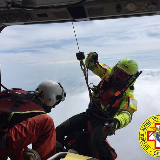Migranti che cercavano di valicare il confine con la Francia salvati a Bardonecchia dal Soccorso Alpino