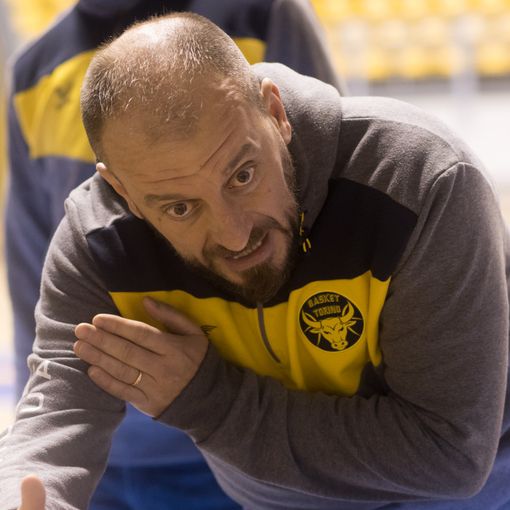 il coach della Reale Mutua Demis Cavina