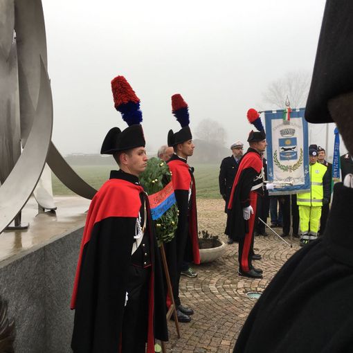A Volpiano l'Arma commemora i 4 carabinieri morti nello schianto dell'elicottero