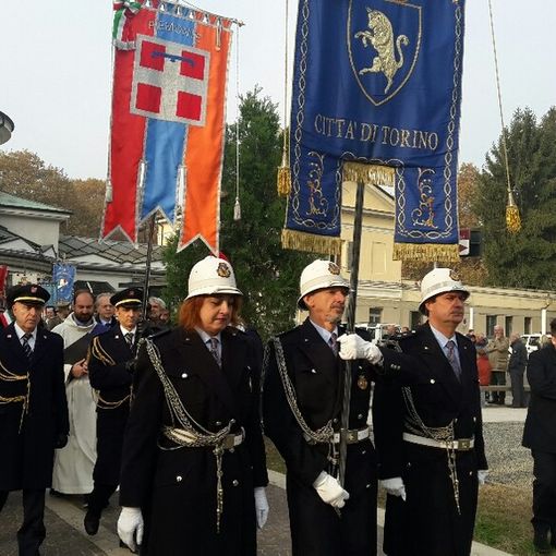 Funerali laici nei cimiteri di Torino: i cittadini chiedono una sala per l'ultimo saluto