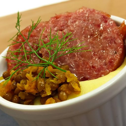 Cotechino, lenticchie e purea di patate