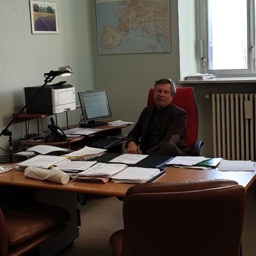 Tredici diversi direttori e oltre tremila contatti in mailing list: va in pensione Mauro Deidier, l'uomo che &quot;raccontava&quot; la Sanità