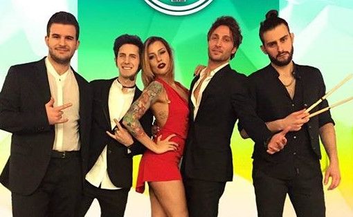 Un sabato sera esplosivo al Different con la musica dance dei Divina