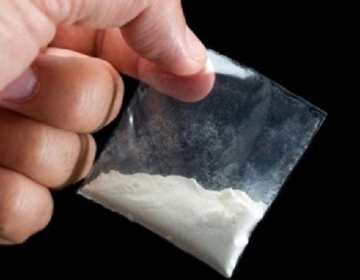 Sorpreso dagli agenti a vendere cocaina: arrestato un nigeriano