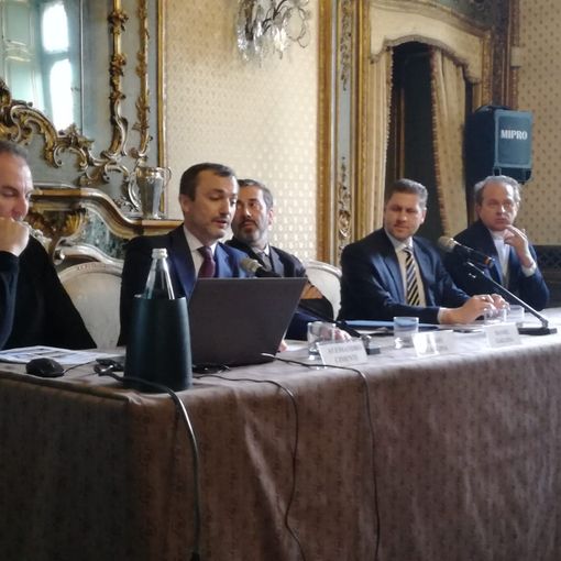 Dario Gallina durante un incontro in Camera di Commercio di Torino