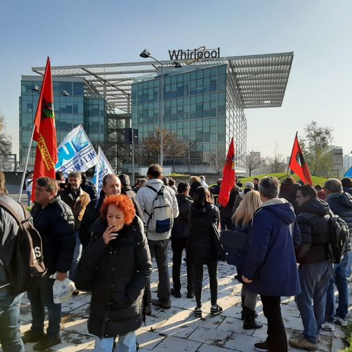 Ex Embraco, la manifestazione a Pero apre una settimana dal grande peso specifico [FOTO]