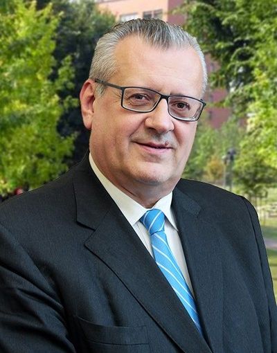 “Auguri di buon anno, avvocato Poy”