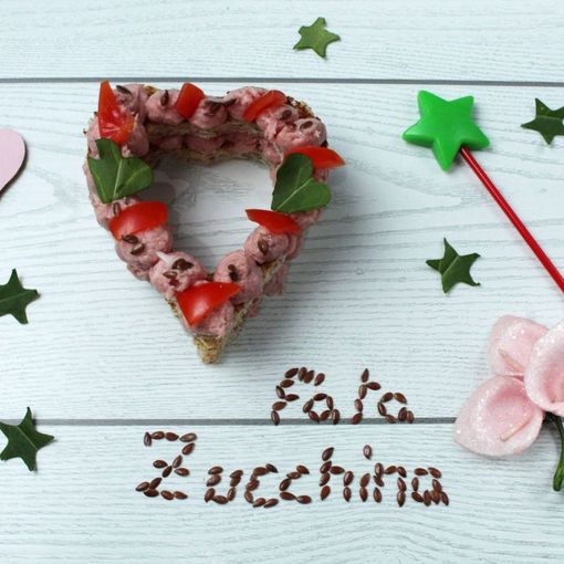 Felici &amp; Veloci, la nuova ricetta di Fata Zucchina: 'cipollacake'