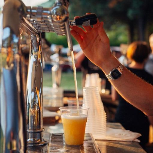 A Villafranca Piemonte c’è “Villa Beer Fest”, birra a fiumi, musica e tanto “cibo da  strada”