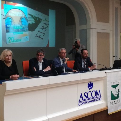 Il mattone a due facce: a Torino crescono le compravendite, ma non i prezzi. Colpa della carta d'identità